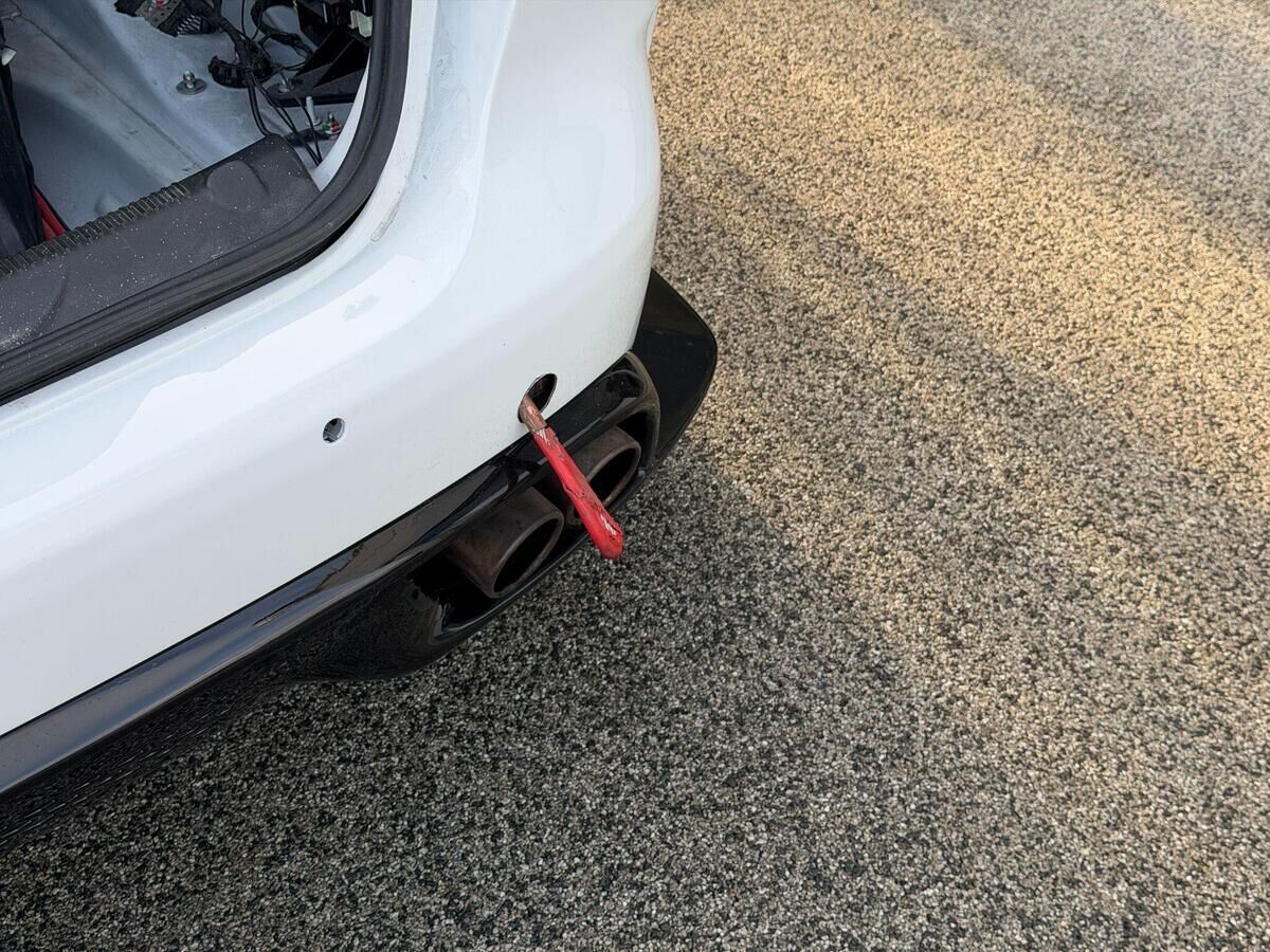 Jaguar XE XE Gallery Image