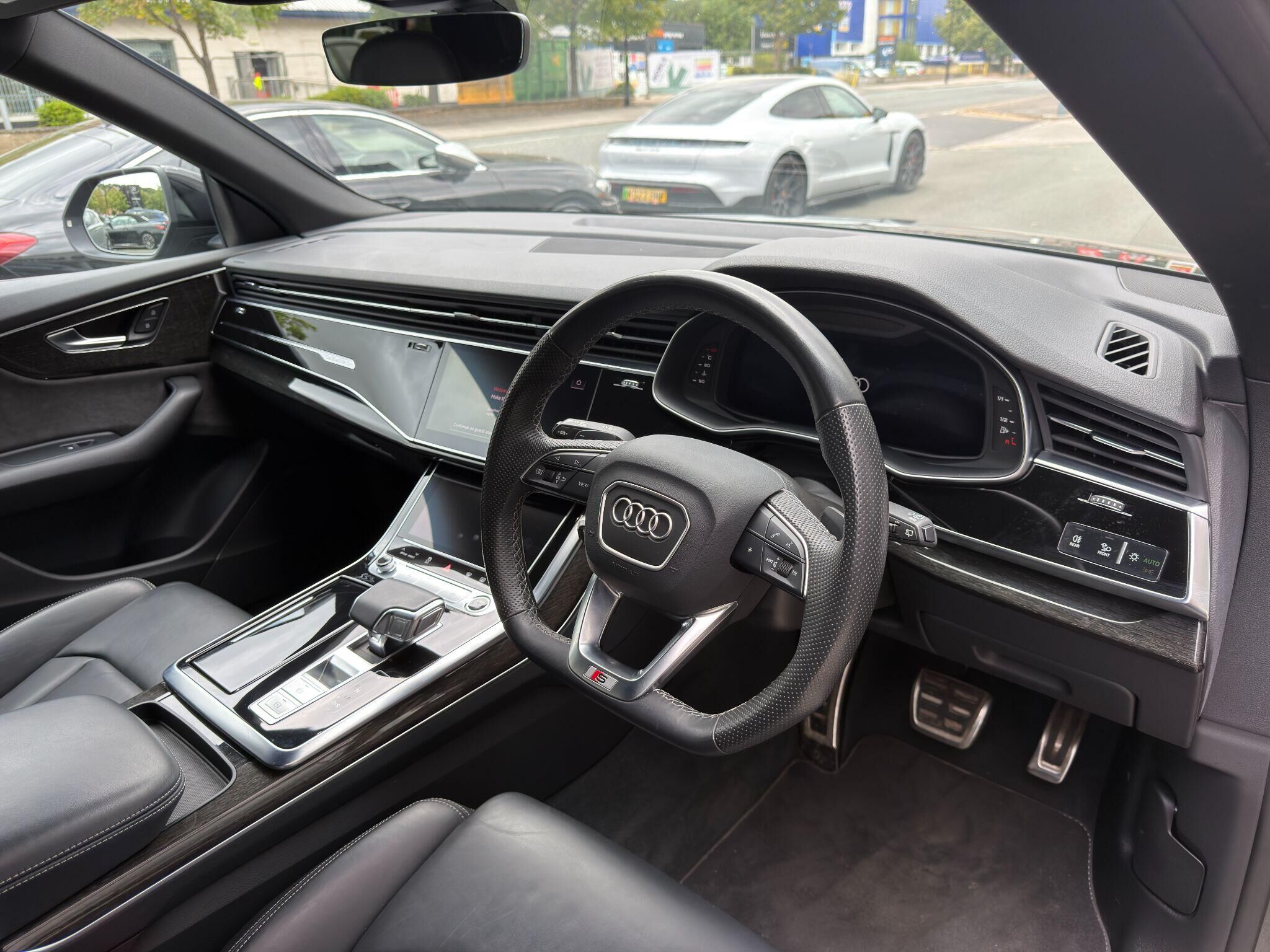 Audi Q8 Q8 Gallery Image