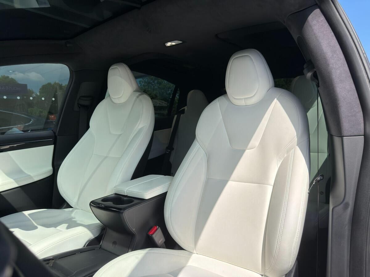 Tesla Model X Model X Gallery Image