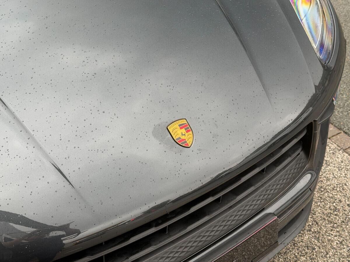 Porsche Macan Macan Gallery Image