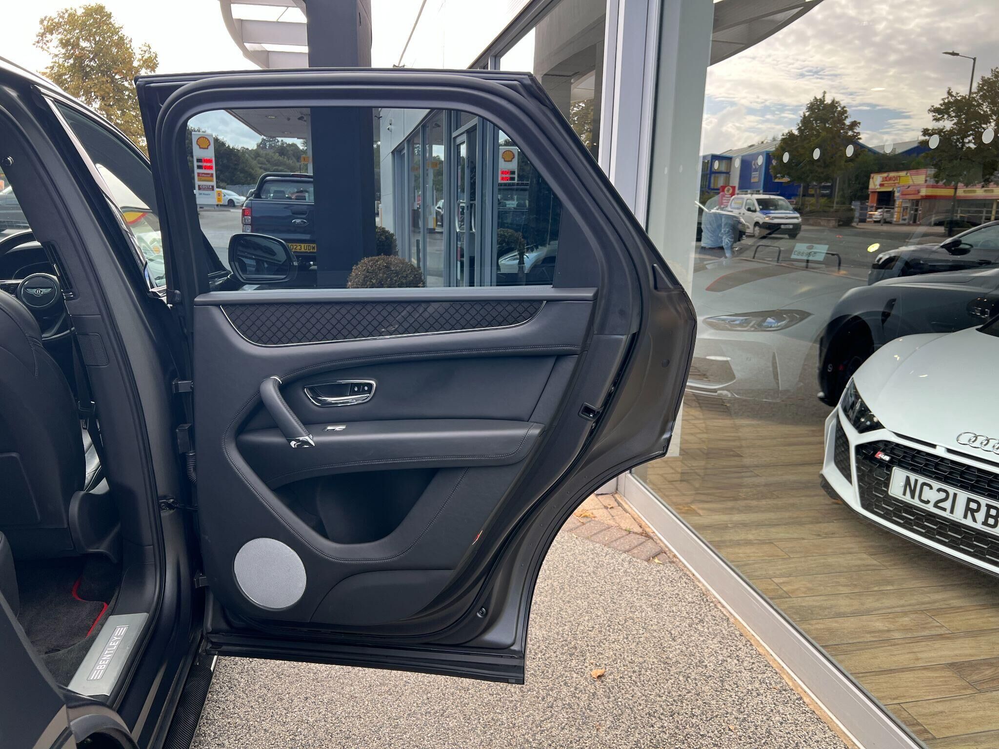 Bentley Bentayga Bentayga Gallery Image