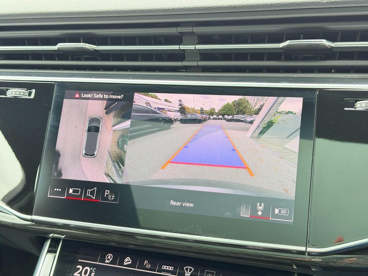 Audi SQ7 SQ7 Gallery Image