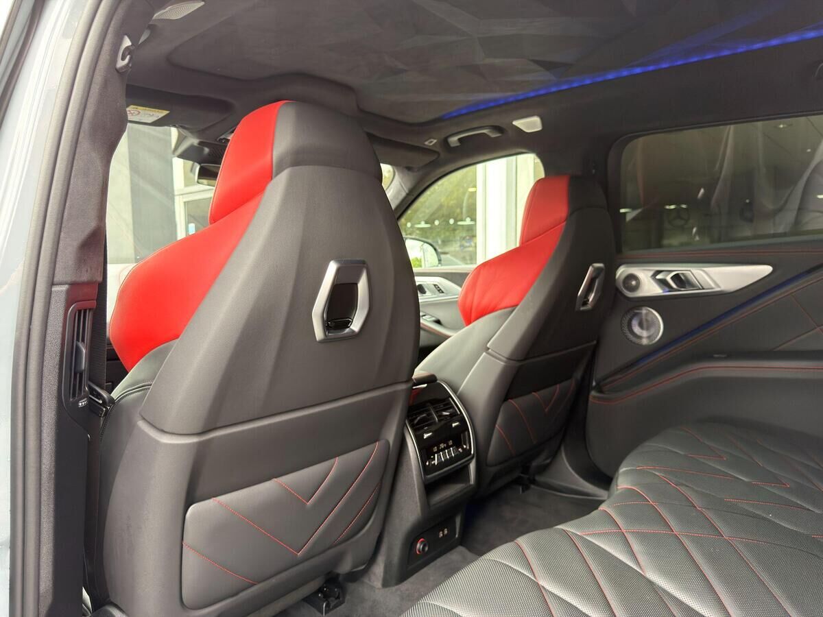 BMW XM XM Gallery Image