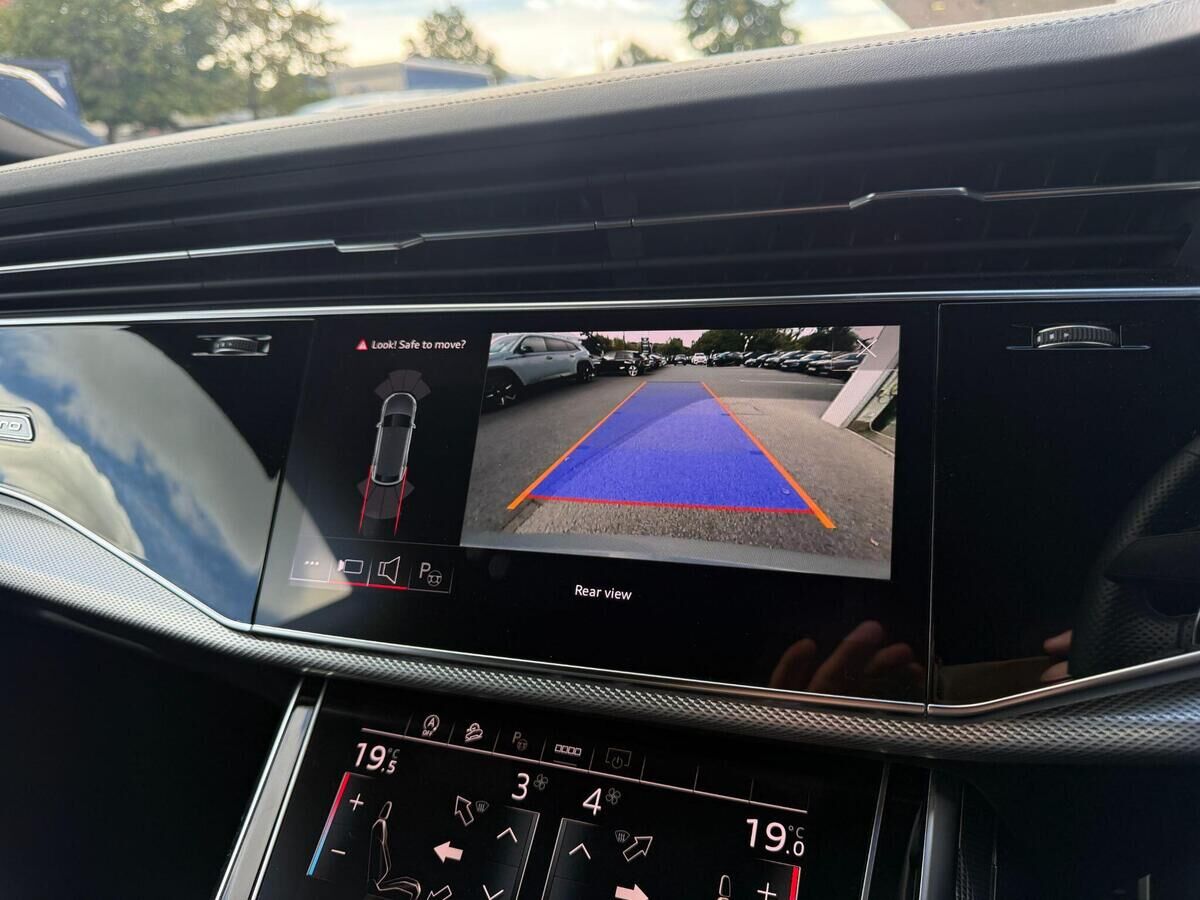 Audi RSQ8 RSQ8 Gallery Image