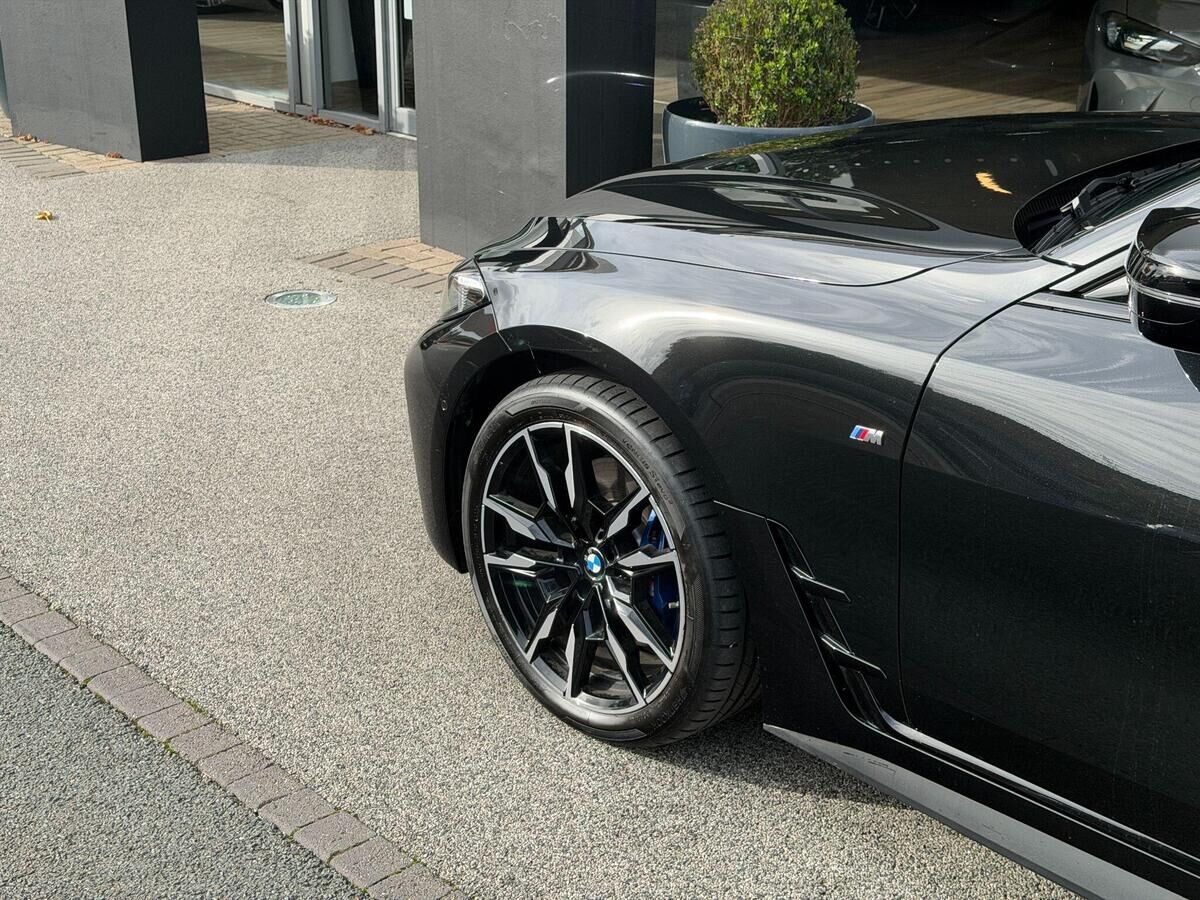 BMW i4 i4 Gallery Image