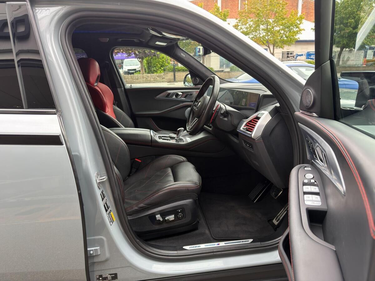 BMW XM XM Gallery Image